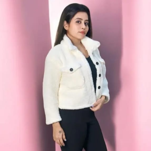 Latest Style Trendy Crop Wool Short Fancy crop Hood For Women's White Furry Jacket